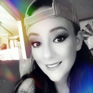 Meet your Posher, Suzanne